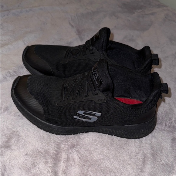 Skechers Black Slip Proof Work Shoes - Picture 1 of 7